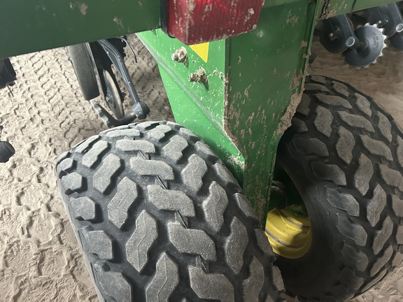2012 John Deere 1890 Air Seeder