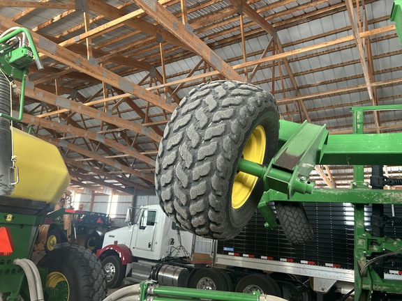 2012 John Deere 1890 Air Seeder