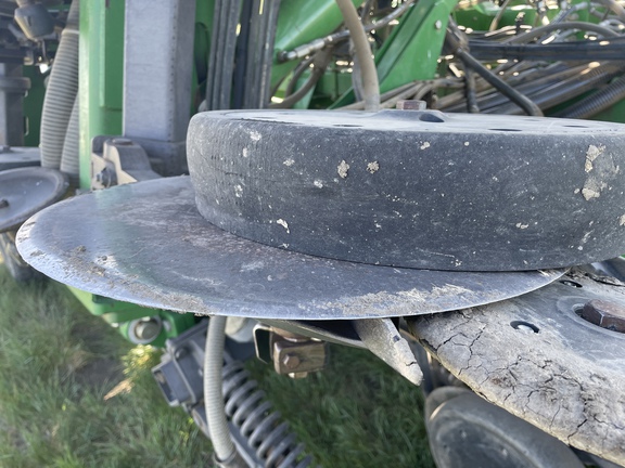 2013 John Deere 1890 Air Seeder