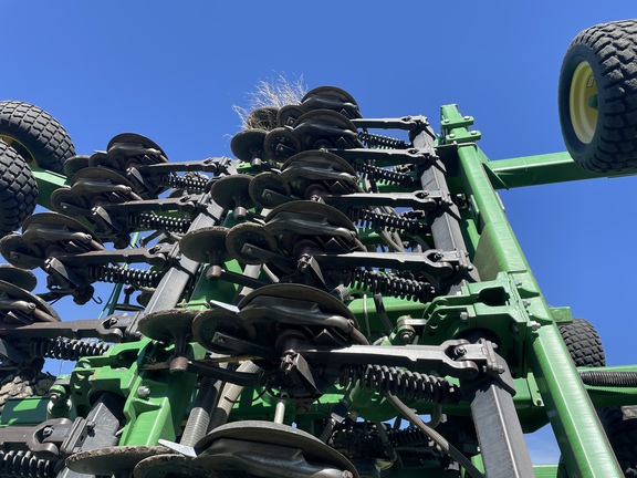 2013 John Deere 1890 Air Seeder