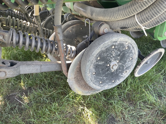 2013 John Deere 1890 Air Seeder
