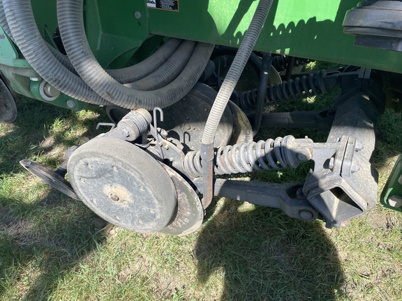 2013 John Deere 1890 Air Seeder