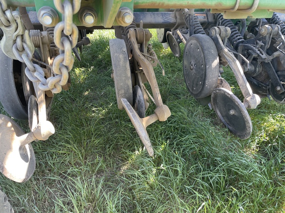 2013 John Deere 1890 Air Seeder