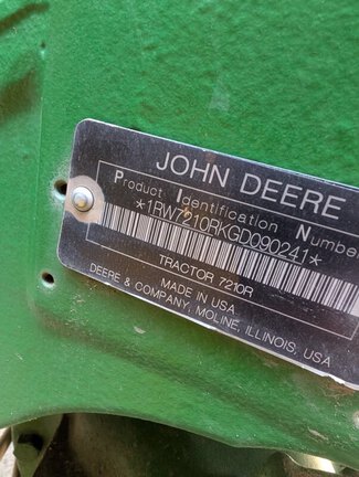 2016 John Deere 7210R Tractor