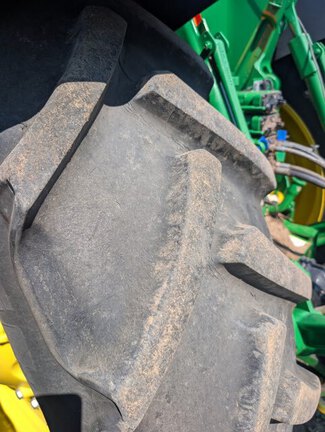 2016 John Deere 7210R Tractor