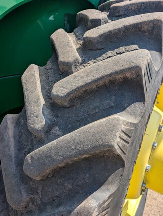 2016 John Deere 7210R Tractor
