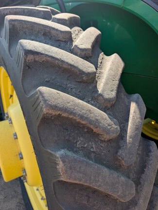 2016 John Deere 7210R Tractor