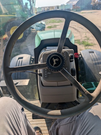 2016 John Deere 7210R Tractor