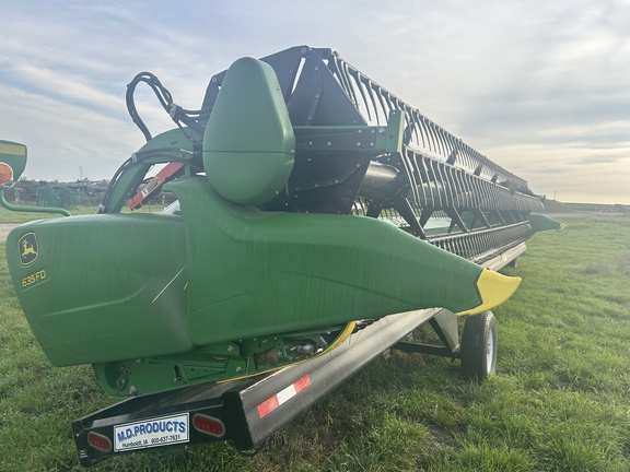 2018 John Deere 635FD Header Combine