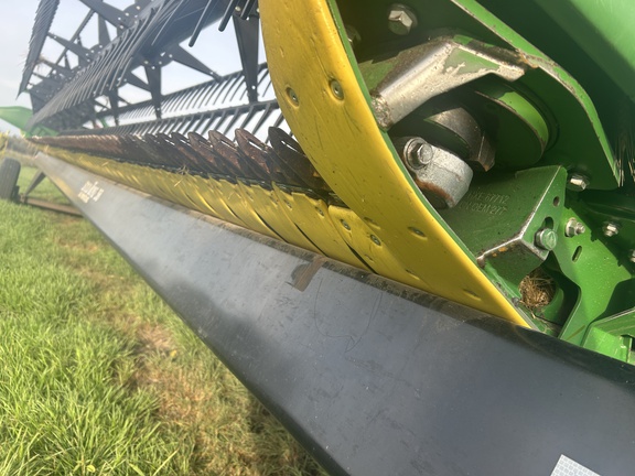 2018 John Deere 635FD Header Combine