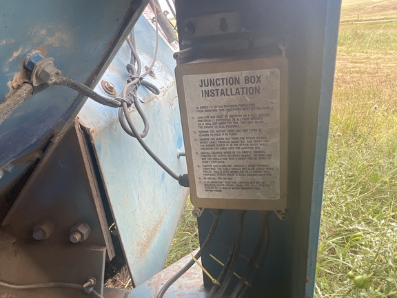 1995 Kinze 1040 Grain Cart
