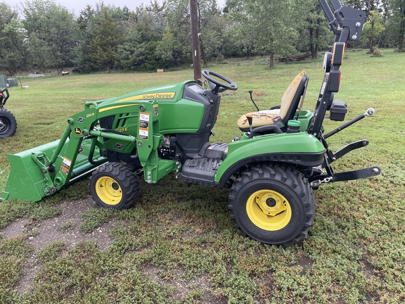 2019 John Deere 1023E Tractor Compact