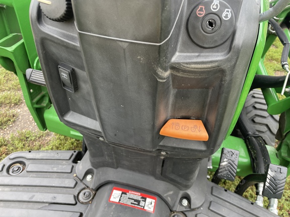 2019 John Deere 1023E Tractor Compact