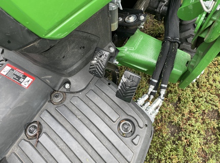 2019 John Deere 1023E Tractor Compact