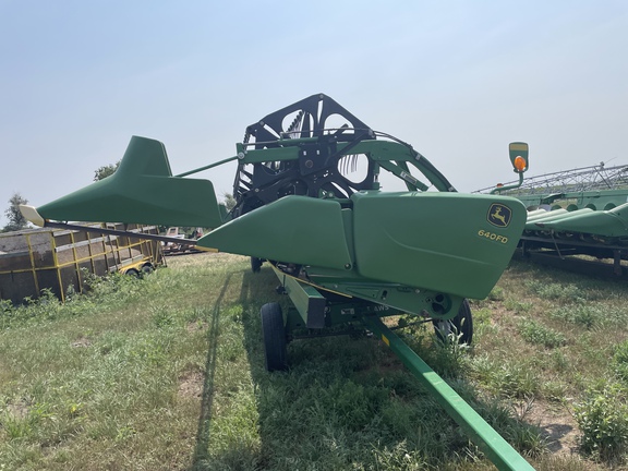 2013 John Deere 640FD Header Combine