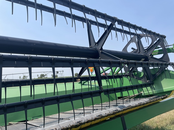 2013 John Deere 640FD Header Combine