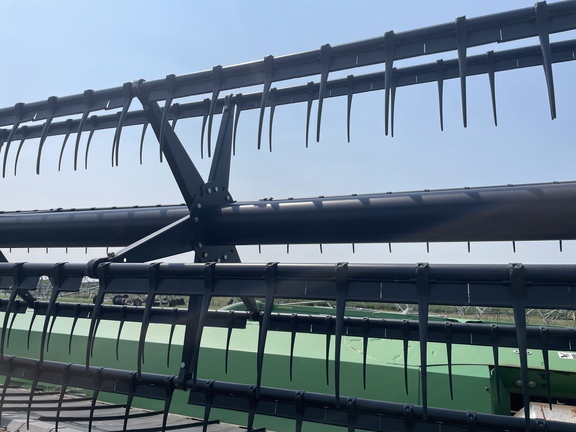 2013 John Deere 640FD Header Combine
