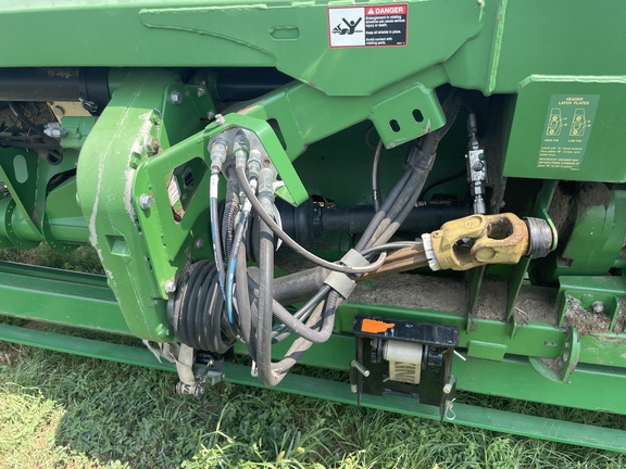 2013 John Deere 640FD Header Combine