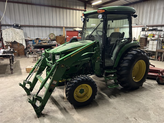 2021 John Deere 4052R Tractor Compact