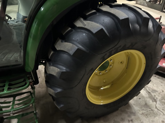 2021 John Deere 4052R Tractor Compact