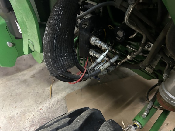 2021 John Deere 4052R Tractor Compact
