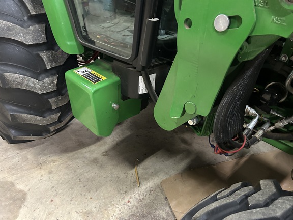 2021 John Deere 4052R Tractor Compact
