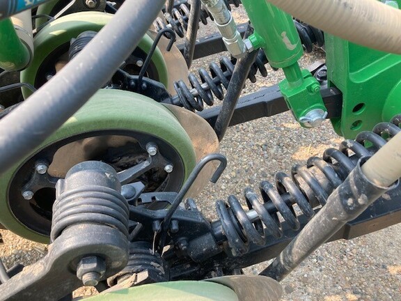 2021 John Deere 1890 Air Seeder