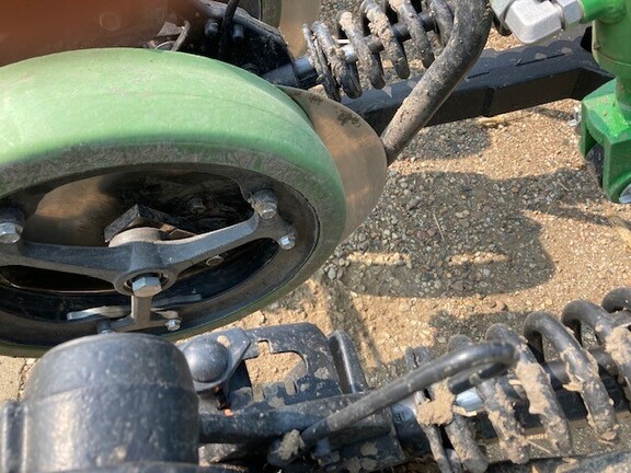 2021 John Deere 1890 Air Seeder