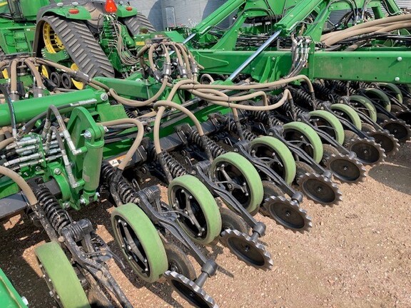 2021 John Deere 1890 Air Seeder