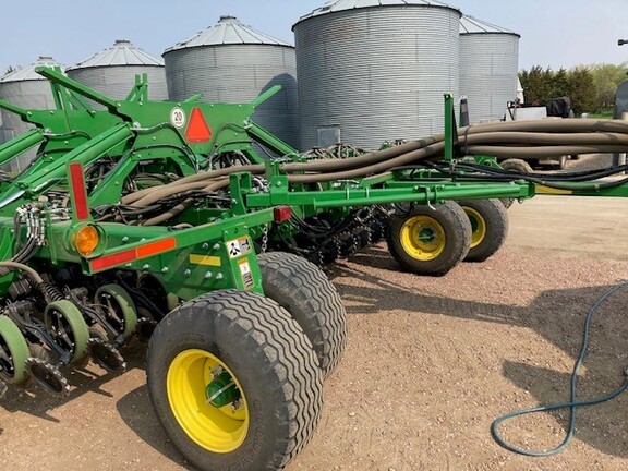 2021 John Deere 1890 Air Seeder