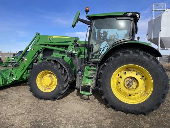 2023 John Deere 6R 215 Tractor