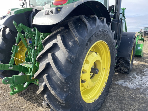 2023 John Deere 6R 215 Tractor