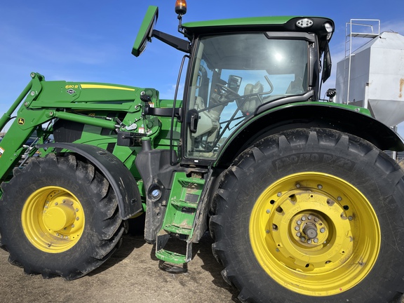 2023 John Deere 6R 215 Tractor