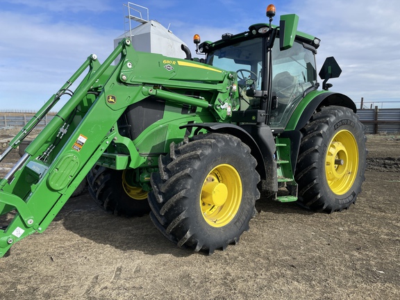 2022 John Deere 680R Loader