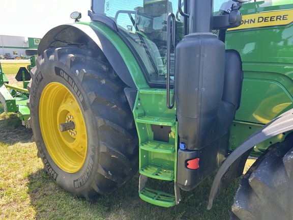 2023 John Deere 6R 175 Tractor