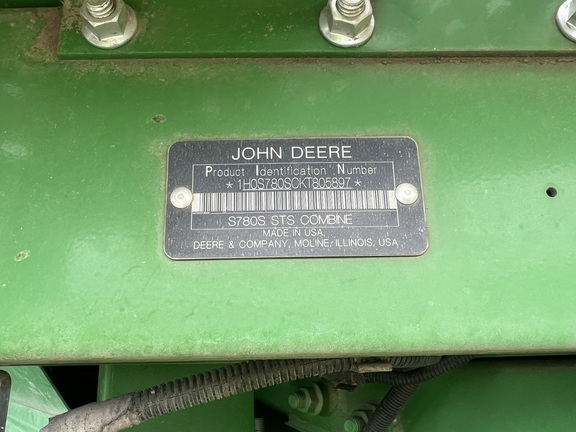 2019 John Deere S780 Combine