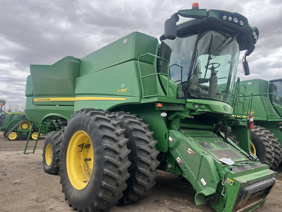 2019 John Deere S780 Combine