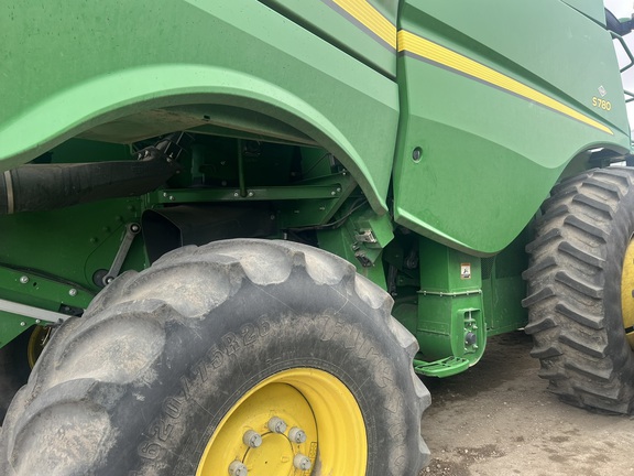 2019 John Deere S780 Combine