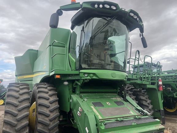 2019 John Deere S780 Combine