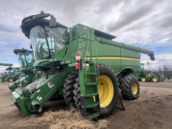 2019 John Deere S780 Combine