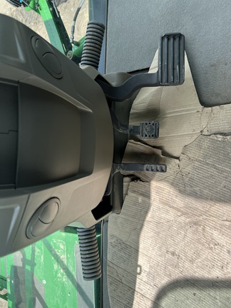 2022 John Deere 612R Sprayer/High Clearance