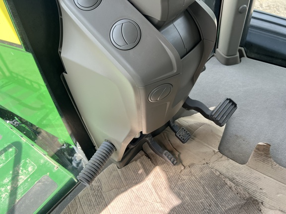 2022 John Deere 612R Sprayer/High Clearance