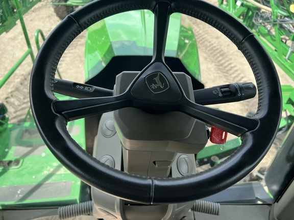 2022 John Deere 612R Sprayer/High Clearance