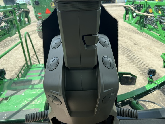 2022 John Deere 612R Sprayer/High Clearance