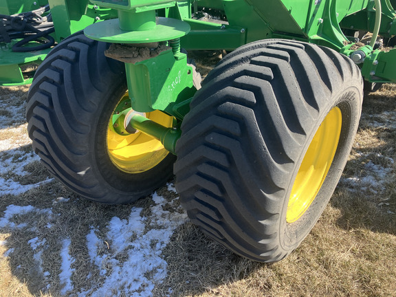 2021 John Deere N560F Air Seeder