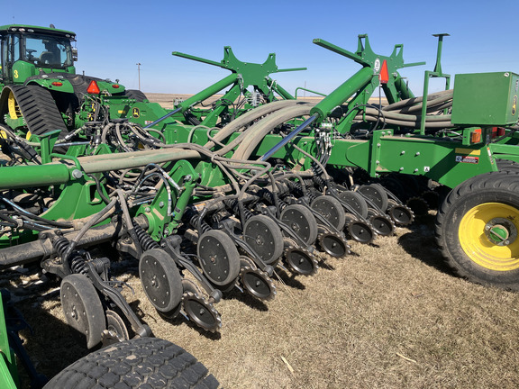 2021 John Deere N560F Air Seeder