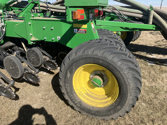 2021 John Deere N560F Air Seeder