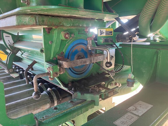 2021 John Deere N560F Air Seeder