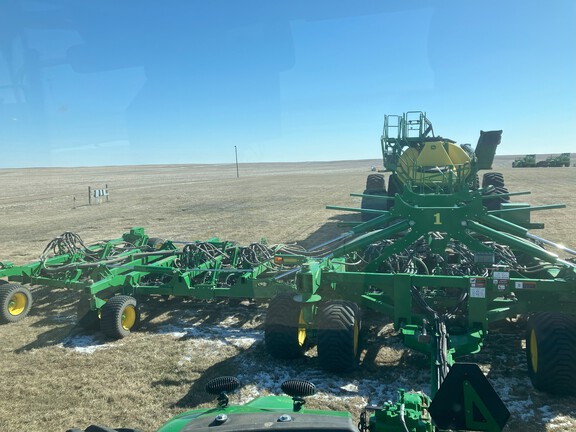 2021 John Deere N560F Air Seeder