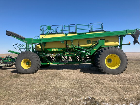 2021 John Deere N560F Air Seeder